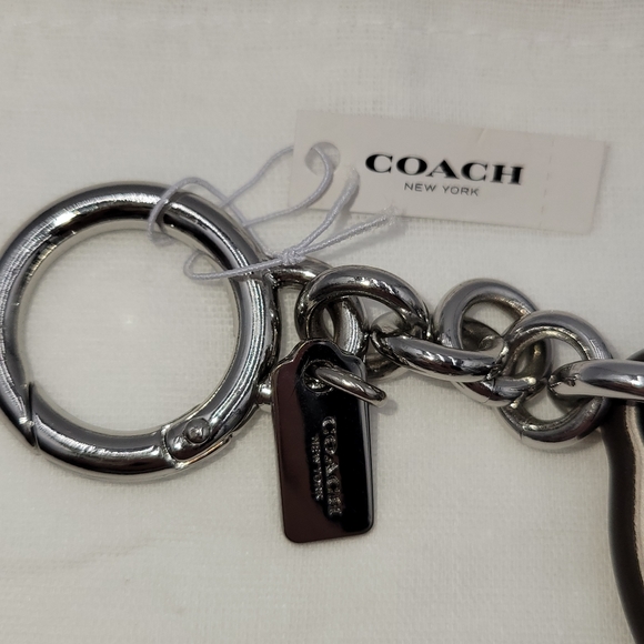 💥SALE💥🔥NWT🔥 Coach "C" Bag Charm - Picture 3 of 7